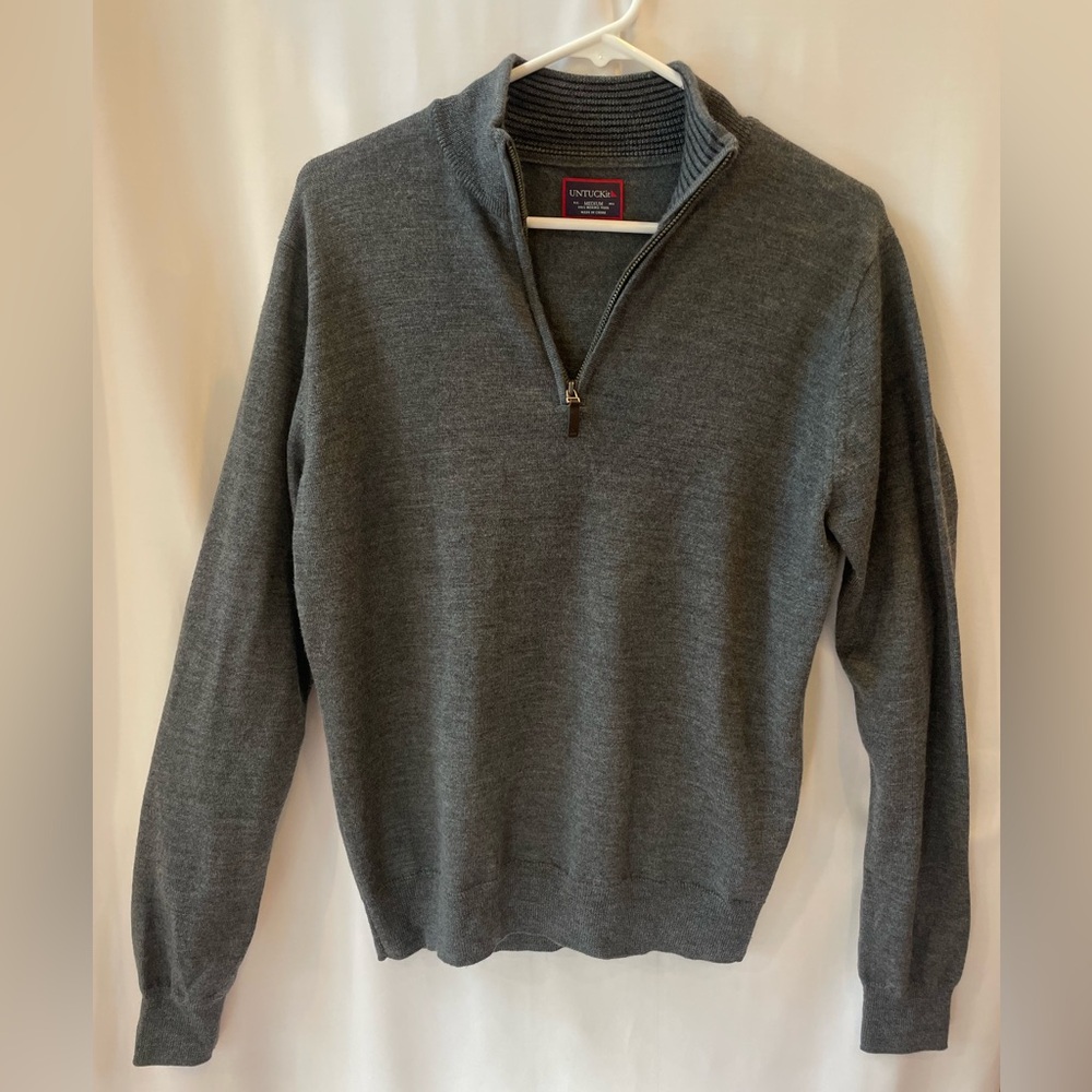 Men’s U Tuck It Quarter zip sweater